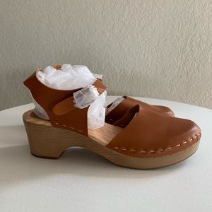 Clog Heels (Size 9)